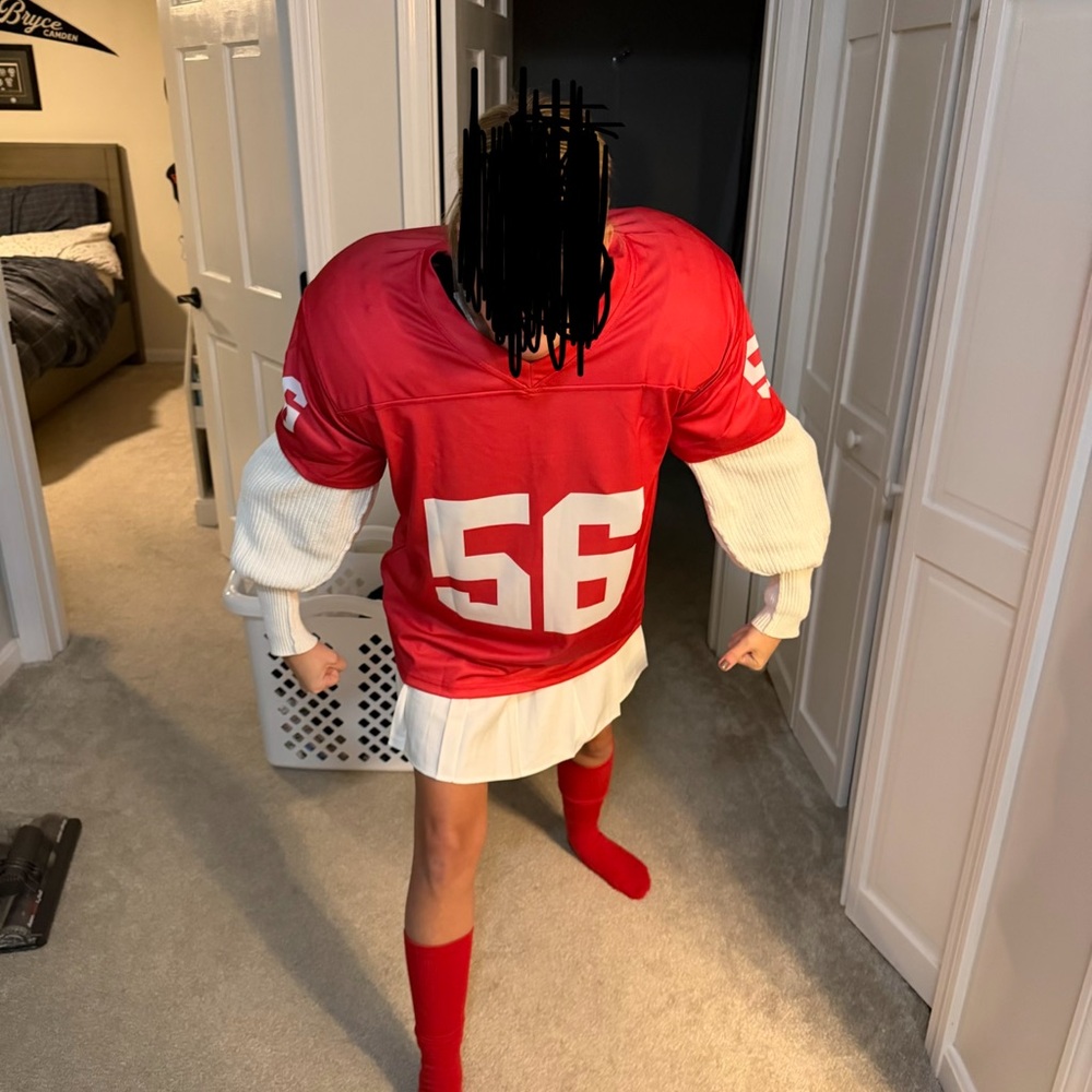 Red “icebox” Sports Jersey - Picture 3 of 3